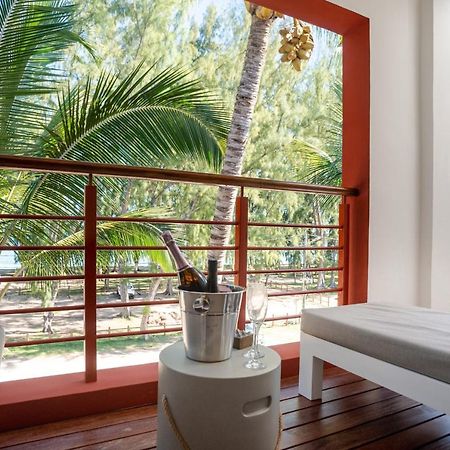 Blue Coral Beachfront Penthouse Flic en Flac Exterior foto